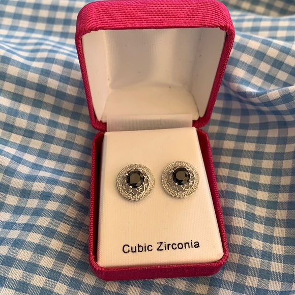 Vintage Jewelry - 🆕 Black Cubic Zirconia & Silver Earrings